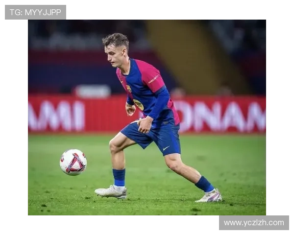 每体为巴萨评分：亚马尔、卡萨多8分最高，莱万7分